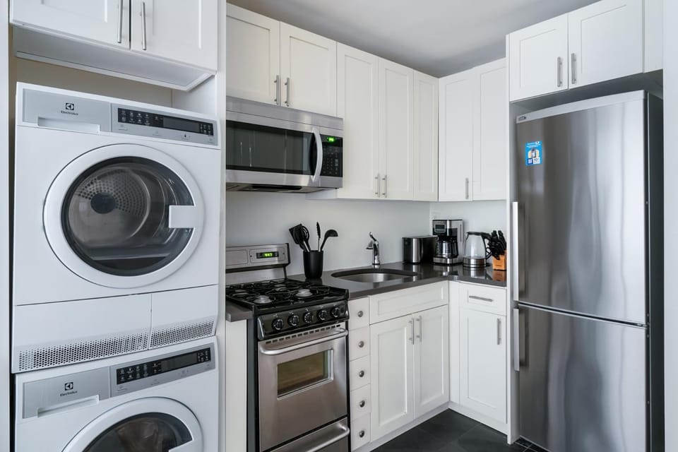 75-2B Prime Upper East Brand New 1BR W D Elev Apartment in Roosevelt Island