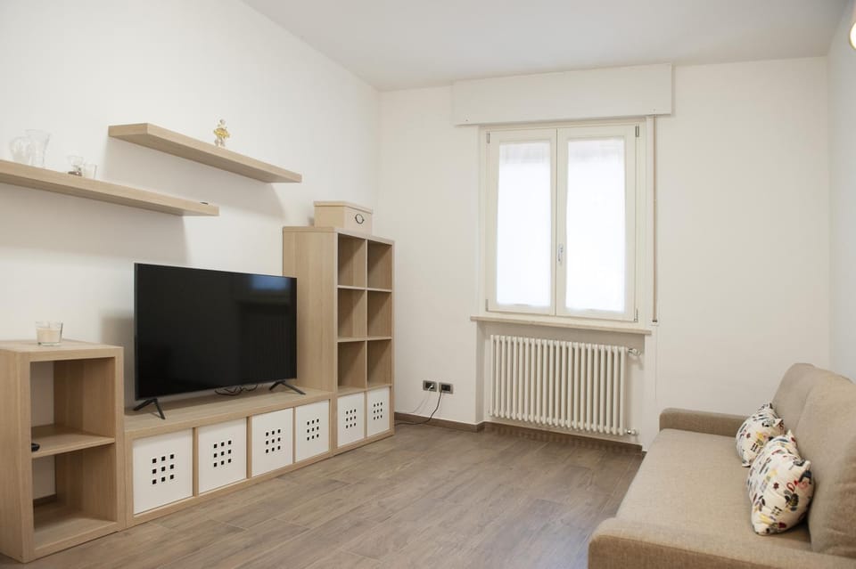 Communal lounge/ TV room, Living room, Seating area