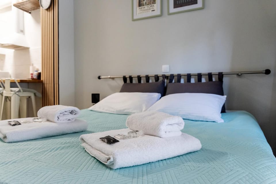 Casa Tiffany Acropolis Athens by 3Cs Apartment in Athens