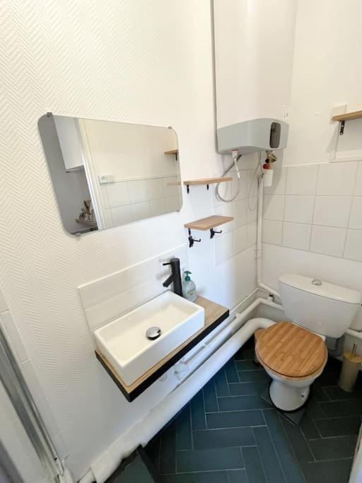 Studio - Cosy Kaza Apartment in Angers
