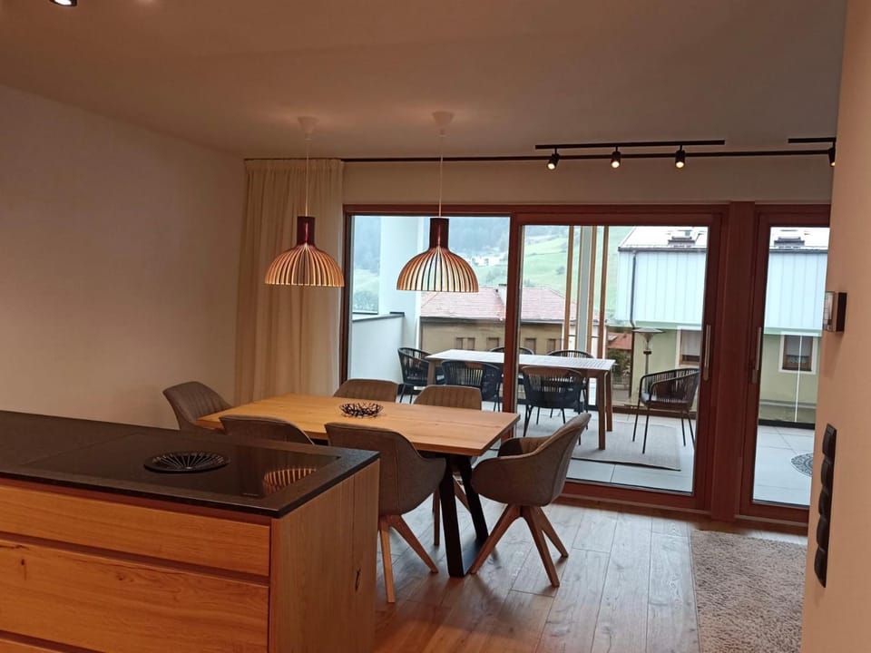 Kitchen or kitchenette, Living room, Dining area