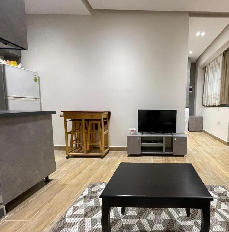 TV and multimedia, Living room, Dining area