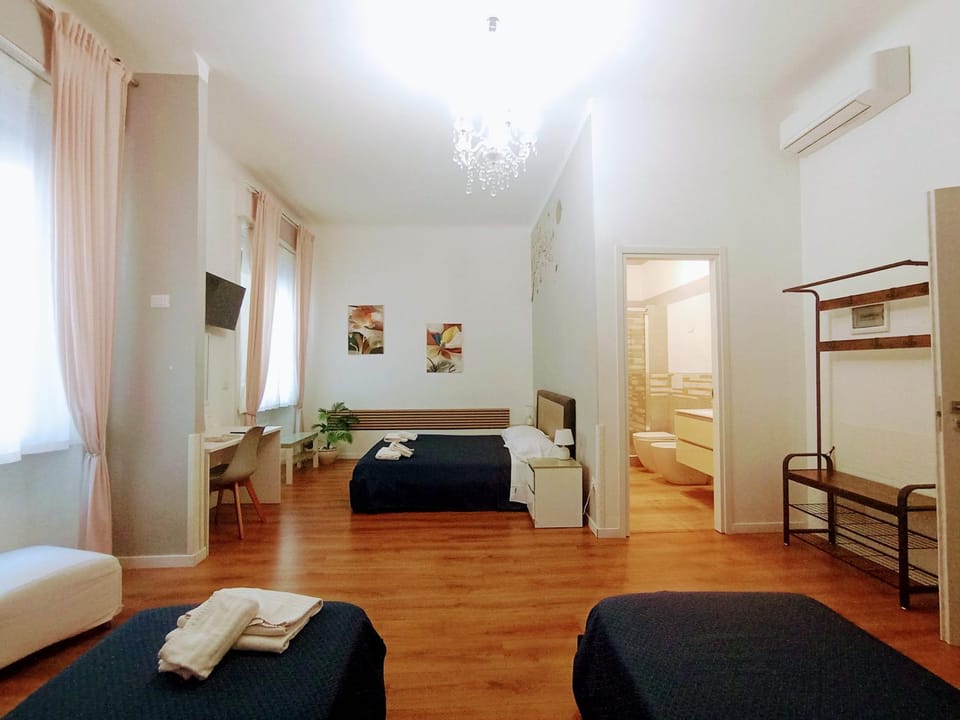 Photo of the whole room, Bedroom