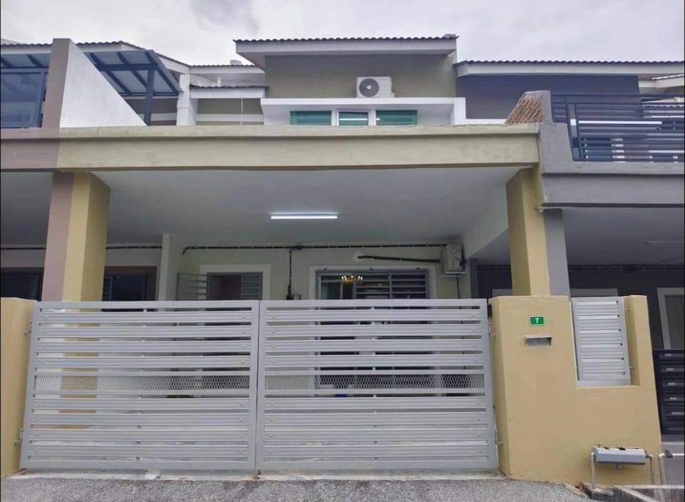 Property building, Balcony/Terrace