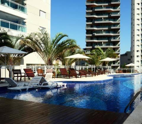 Excelente apartamento em Condomínio na praia das Astúrias Apartment in State of São Paulo