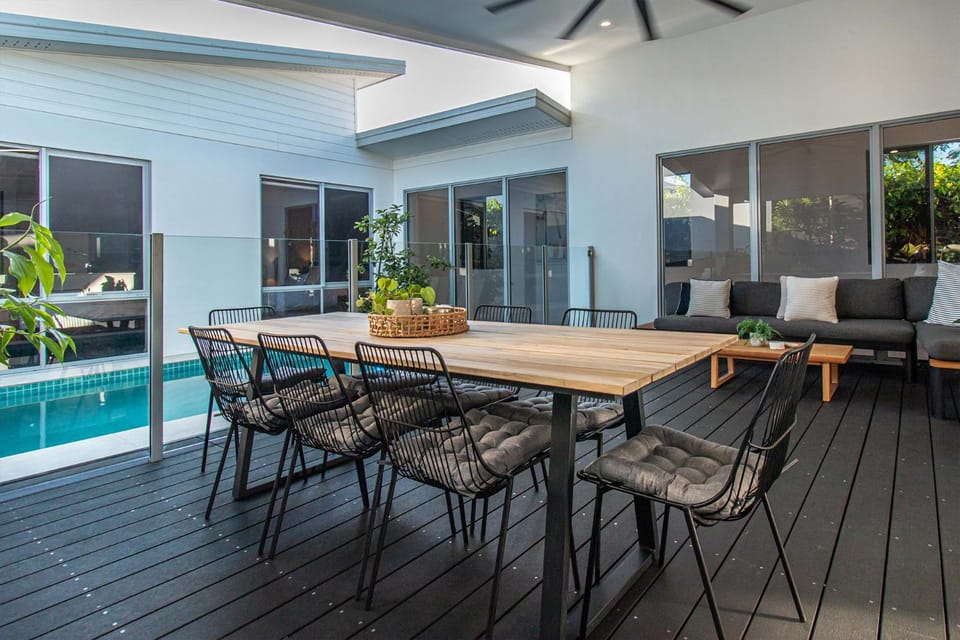 Pembroke House - Inner city luxury Apartment in Cairns