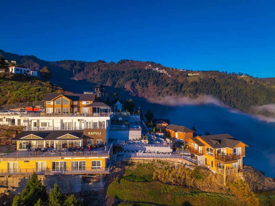 Property building, Natural landscape, Mountain view