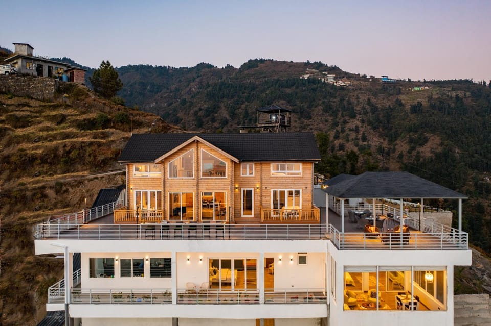 Property building, Natural landscape, Mountain view