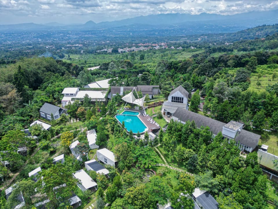 Natural landscape, Swimming pool