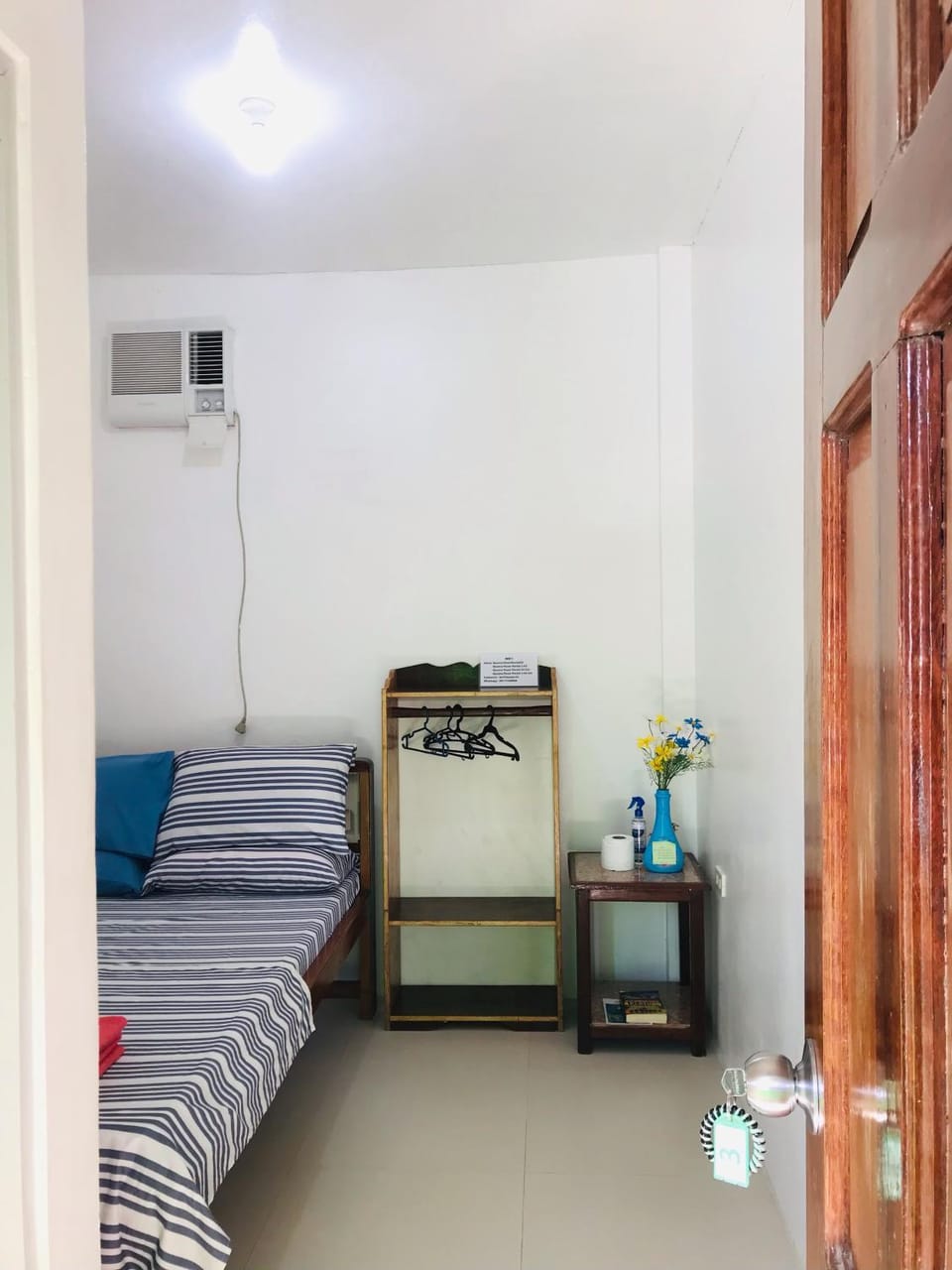 Bed, Bedroom, air conditioner