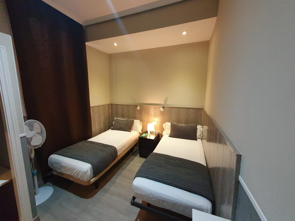 Plaza Dort Rooms IV Bed and Breakfast in Centro