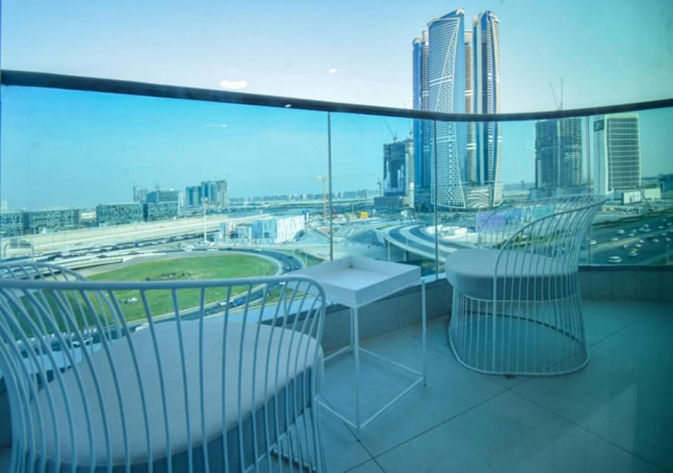 Balcony/Terrace, City view
