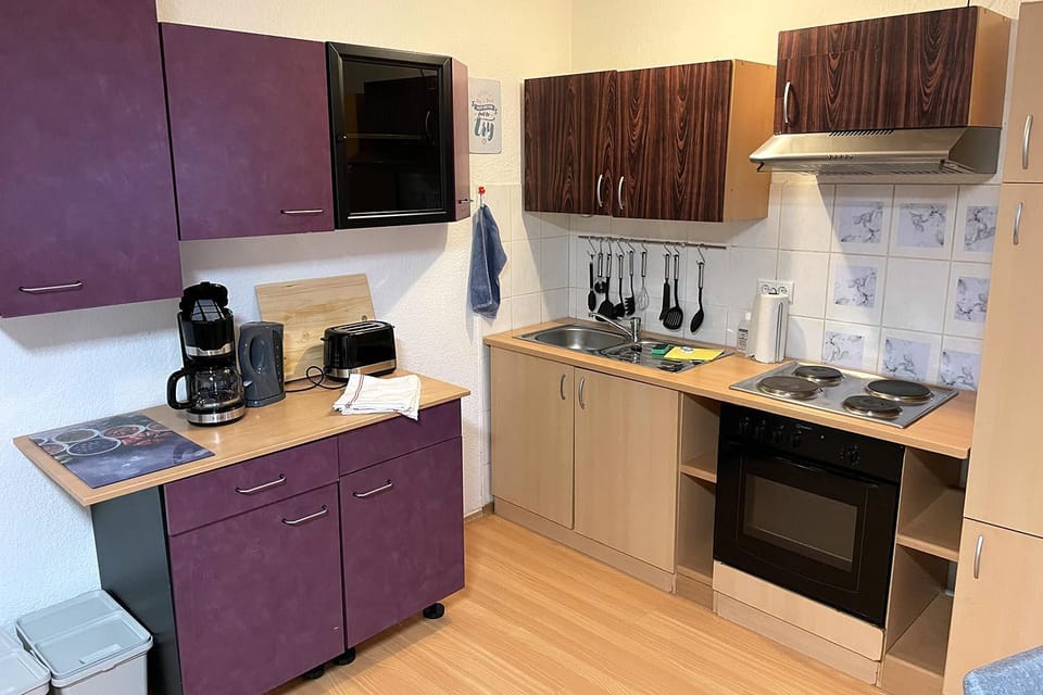 Coffee/tea facilities, Kitchen or kitchenette, pet friendly, stove