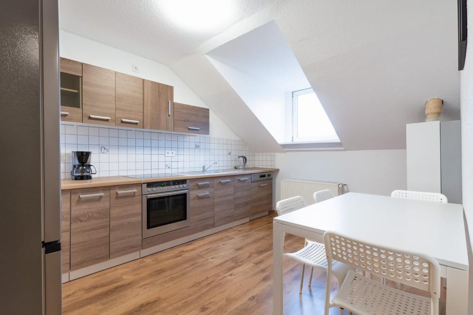 Kitchen or kitchenette, Dining area, dishwasher, minibar, pet friendly, stove