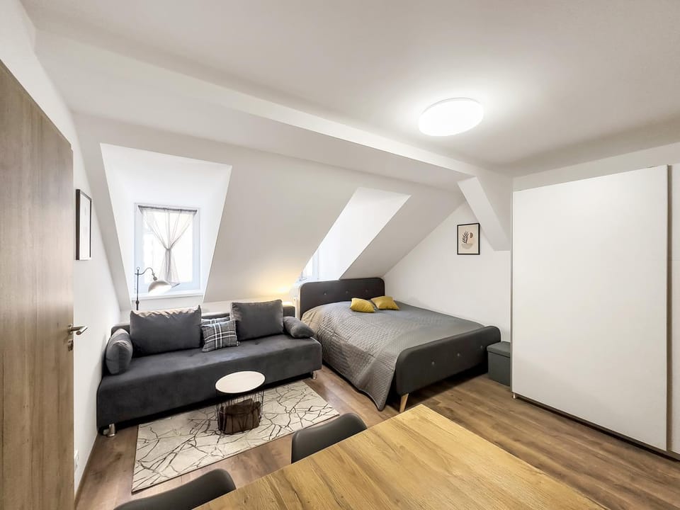 Bed, Photo of the whole room, Seating area, wardrobe