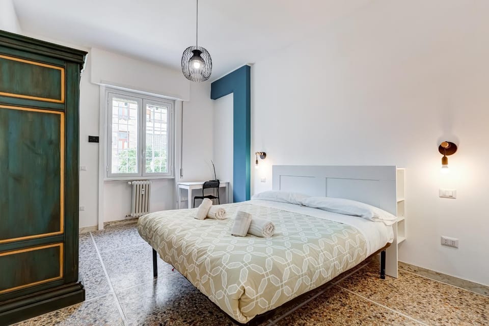 Bed, Photo of the whole room, Bedroom, wardrobe