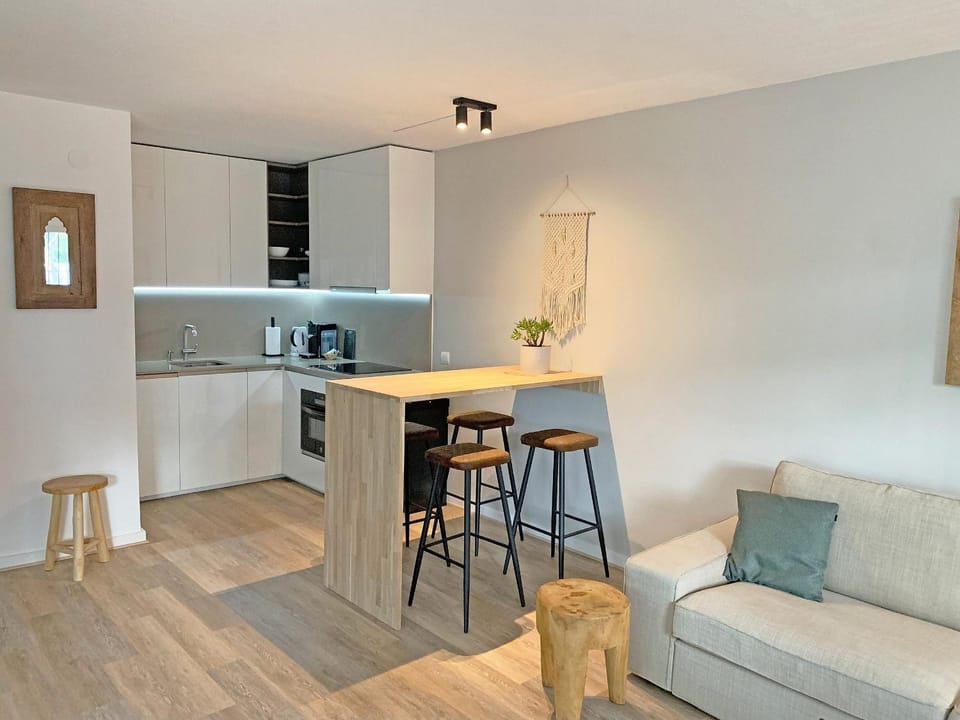 Kitchen or kitchenette, Living room, Dining area