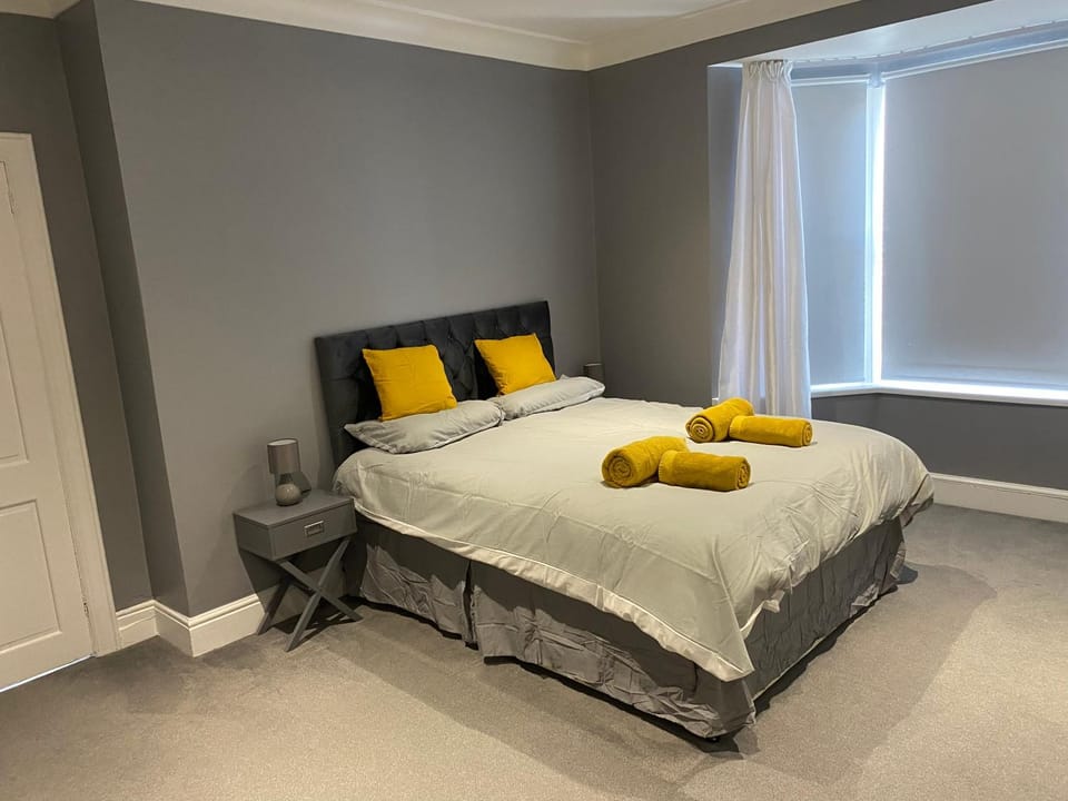 Seaside House-Next to the Beach, Sleeps 6 Apartment in South Shields