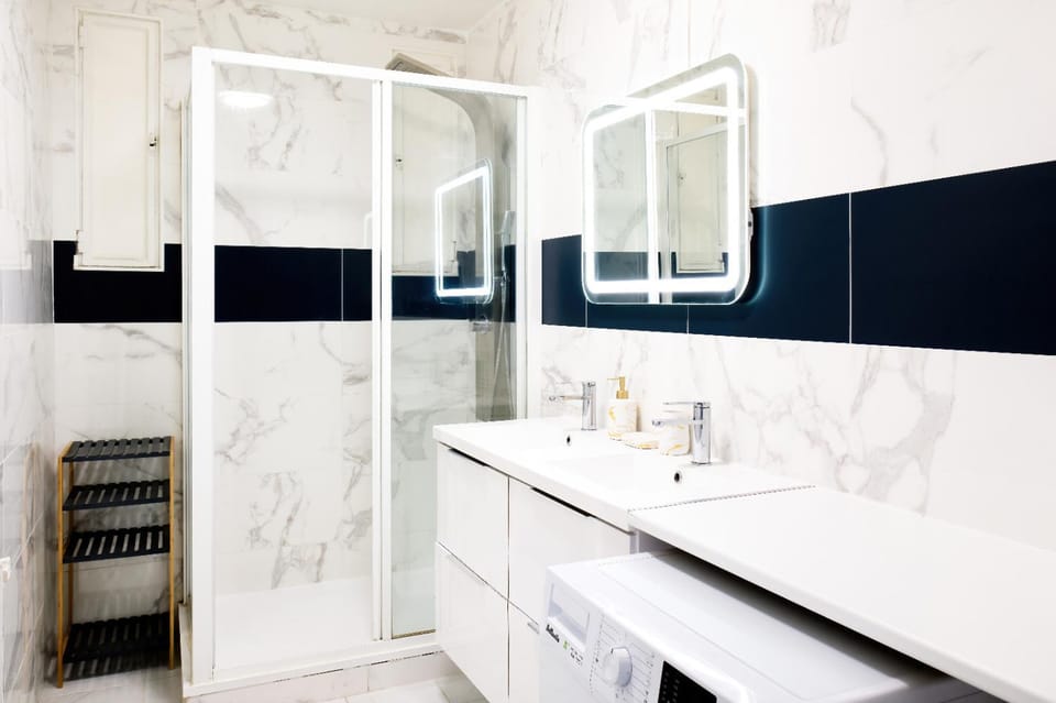 Shower, Bathroom