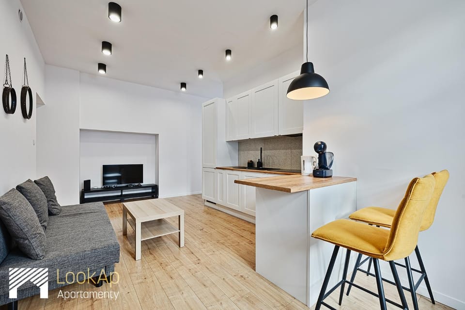 TV and multimedia, Kitchen or kitchenette, Living room