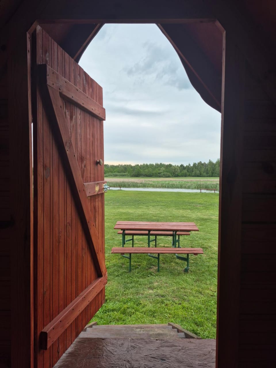 SZAŁASY drewniane nad rzeką BIEBRZA Campground/ 
RV Resort in Poland