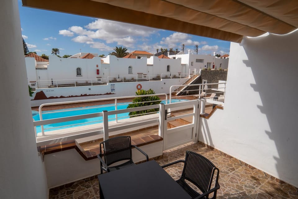 Balcony/Terrace, Pool view
