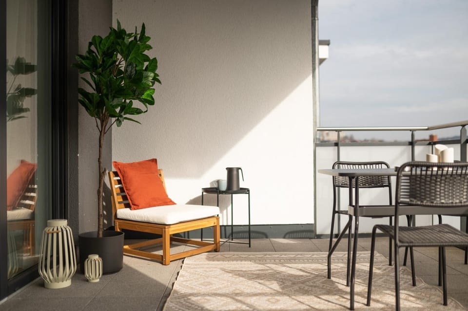 Balcony/Terrace, Balcony/Terrace