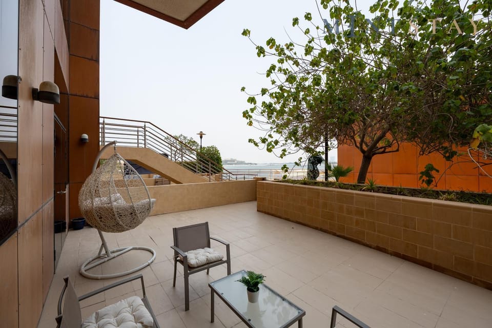 Tiara Beach Residences, Palm Jumeirah Dubai - Mint Stay Apartment in Dubai