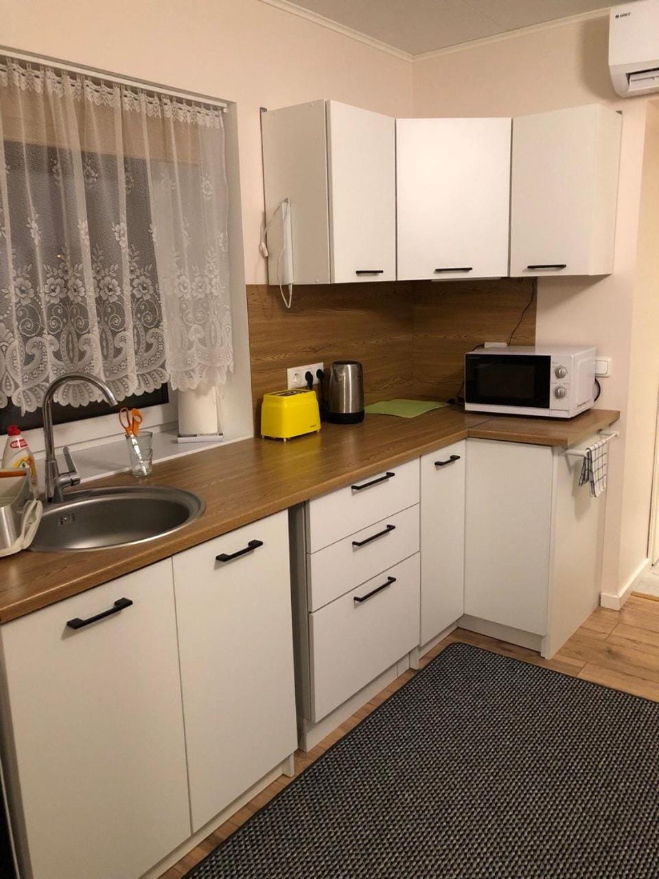 Kitchen or kitchenette, kitchen
