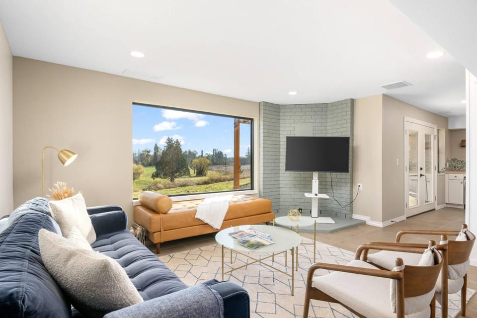 Jade's View Estate House in Willamette Valley
