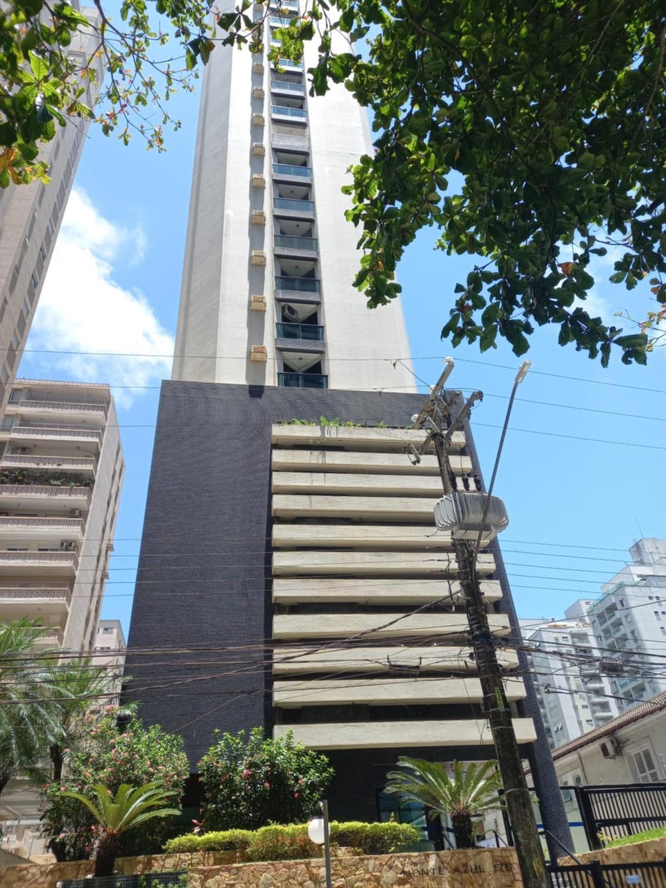 Apartamento em Pitangueiras - 100 metros da praia Apartment in State of São Paulo