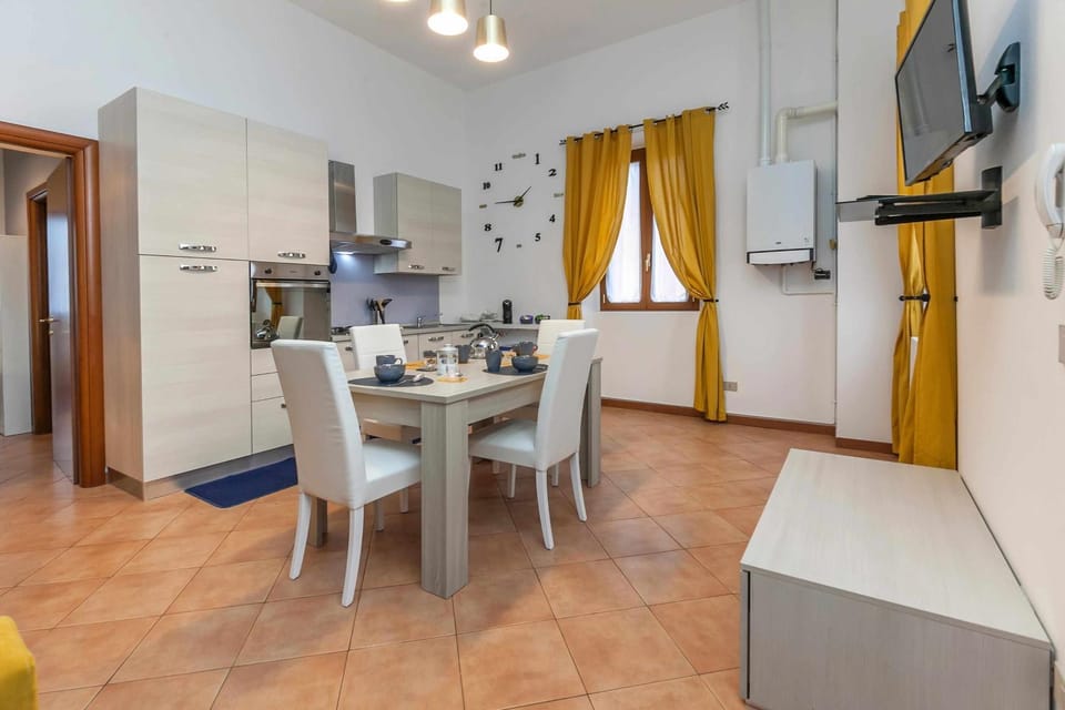 TV and multimedia, Kitchen or kitchenette, Dining area, pet friendly, stove