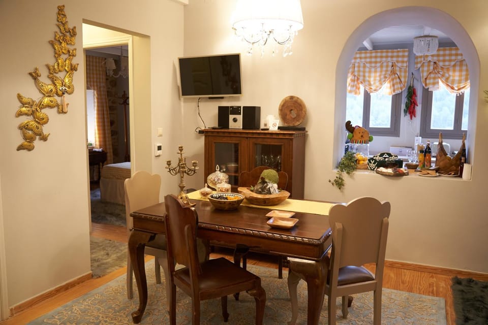 TV and multimedia, Dining area