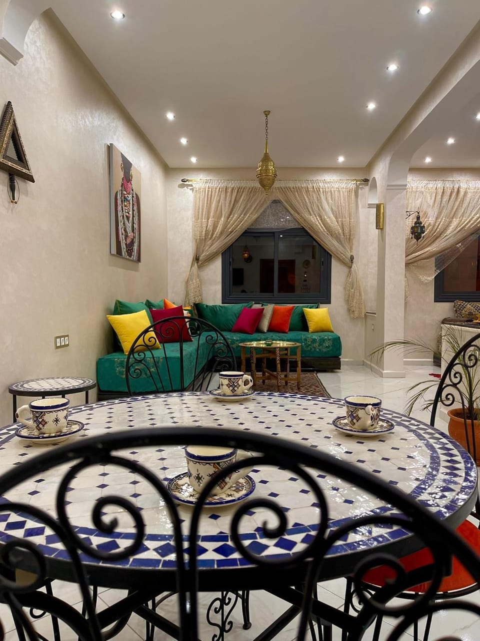 Living room, Seating area