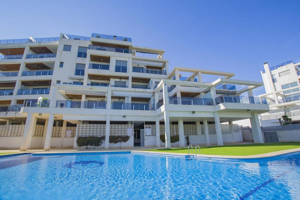 Property building, Swimming pool
