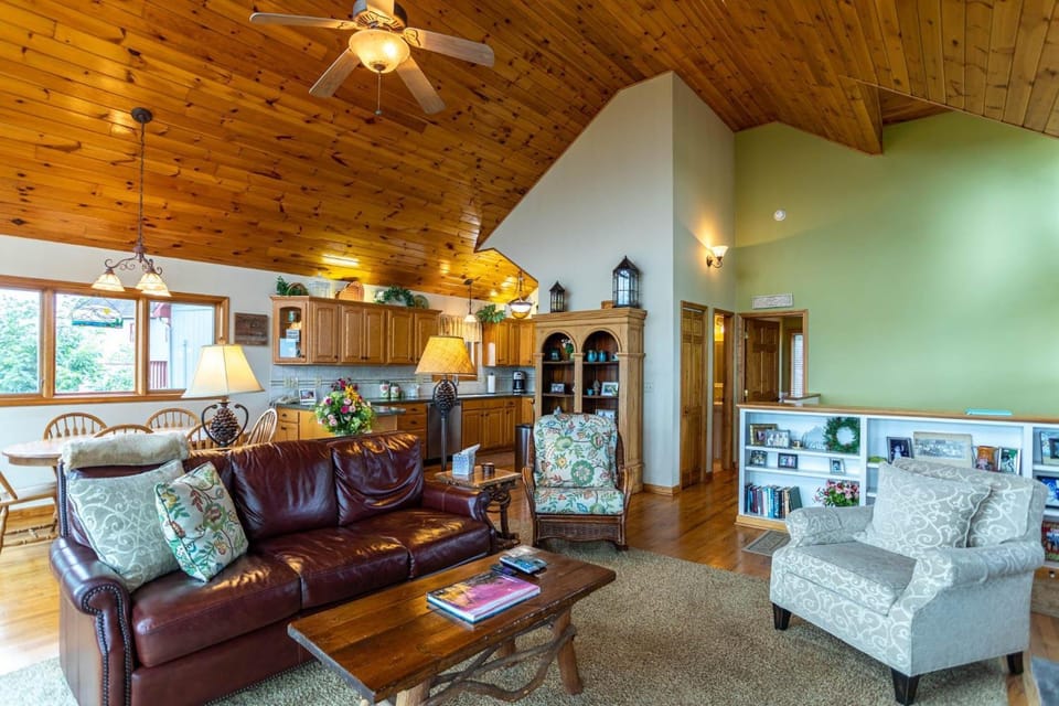 1 Amazing View House in Watauga