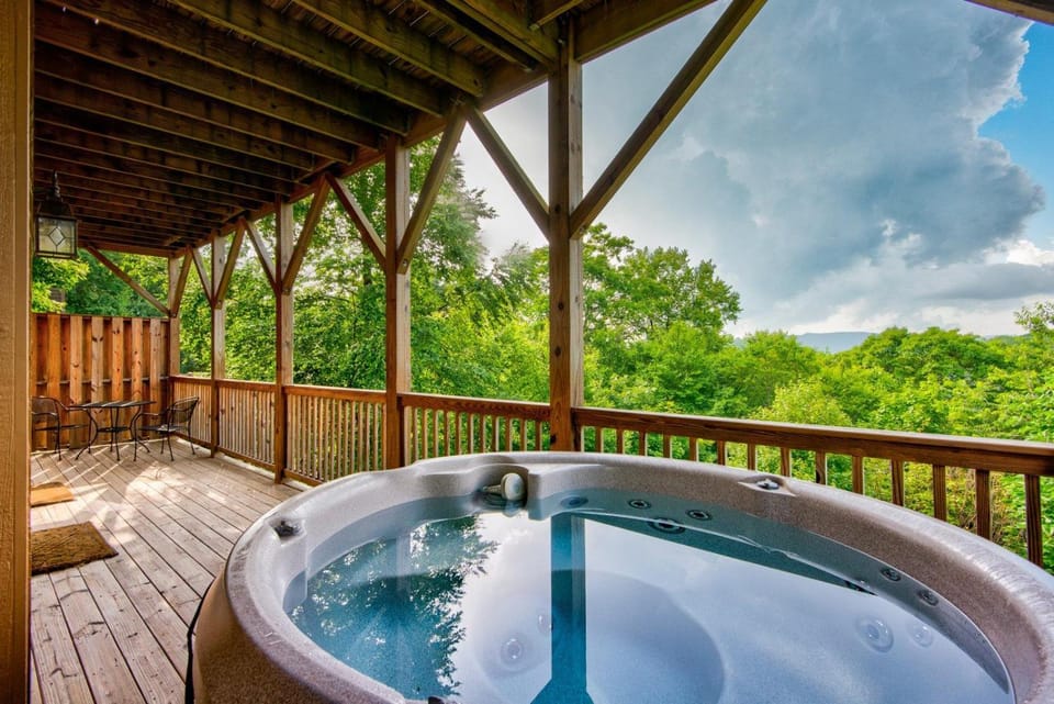 1 Beautiful View House in Watauga
