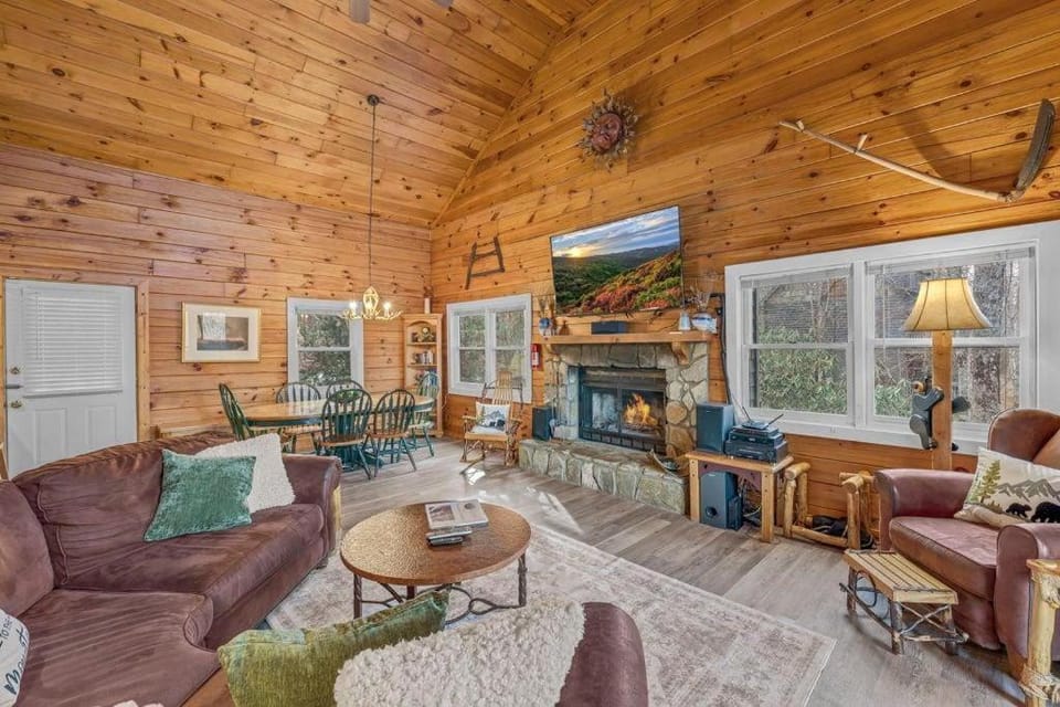 Scooby Shack House in Watauga
