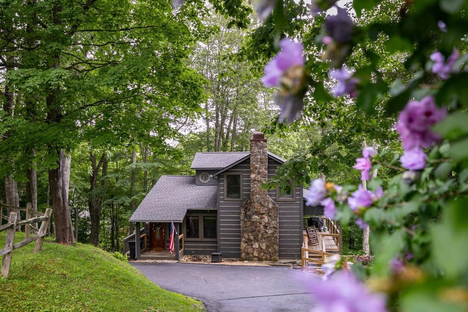 AppalJack Retreat House in Watauga
