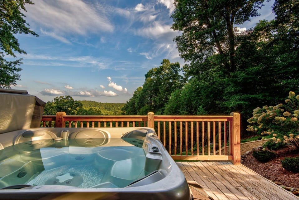 AppalJack Retreat House in Watauga