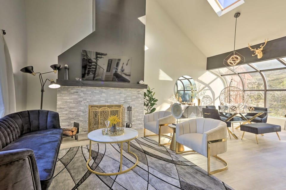 Hike, Ski & Golf: Mtn-View Codo in Vernon Township House in Vernon Township