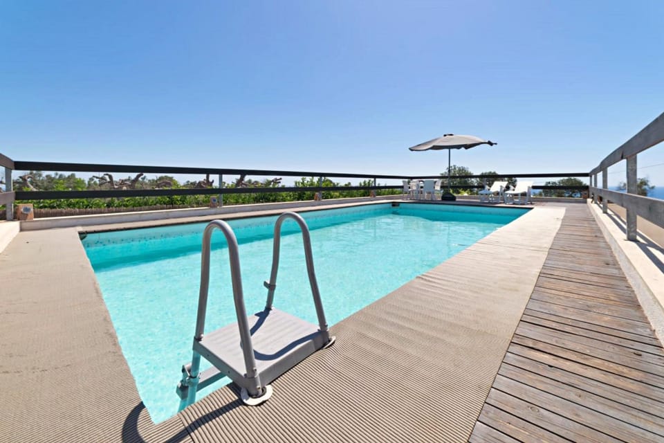 Pool view, Swimming pool, sunbed
