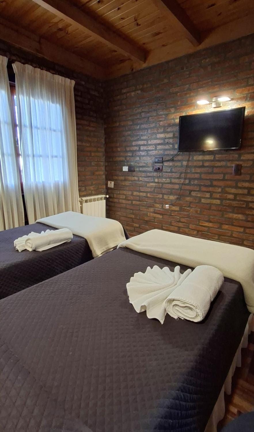 TV and multimedia, Photo of the whole room, towels