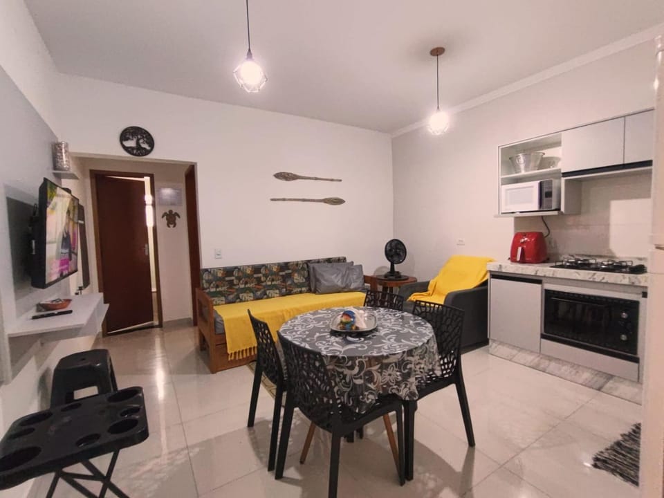 TV and multimedia, Kitchen or kitchenette, Living room, Dining area, oven, stove, toaster