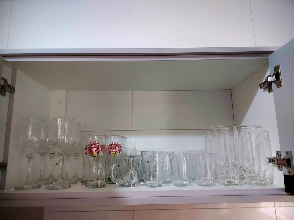 Kitchen or kitchenette, Food and drinks, kitchen