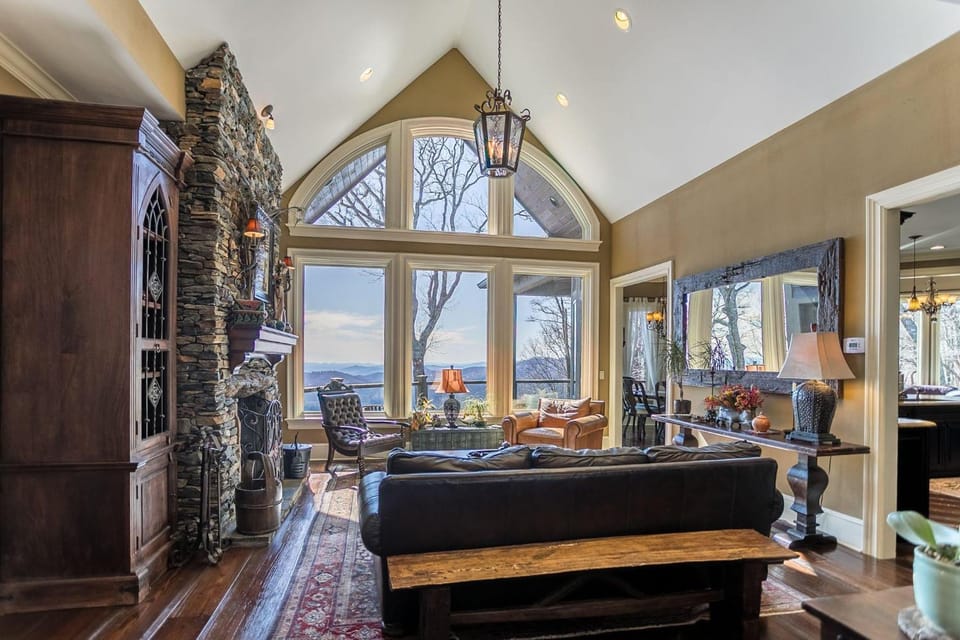 View House House in Watauga
