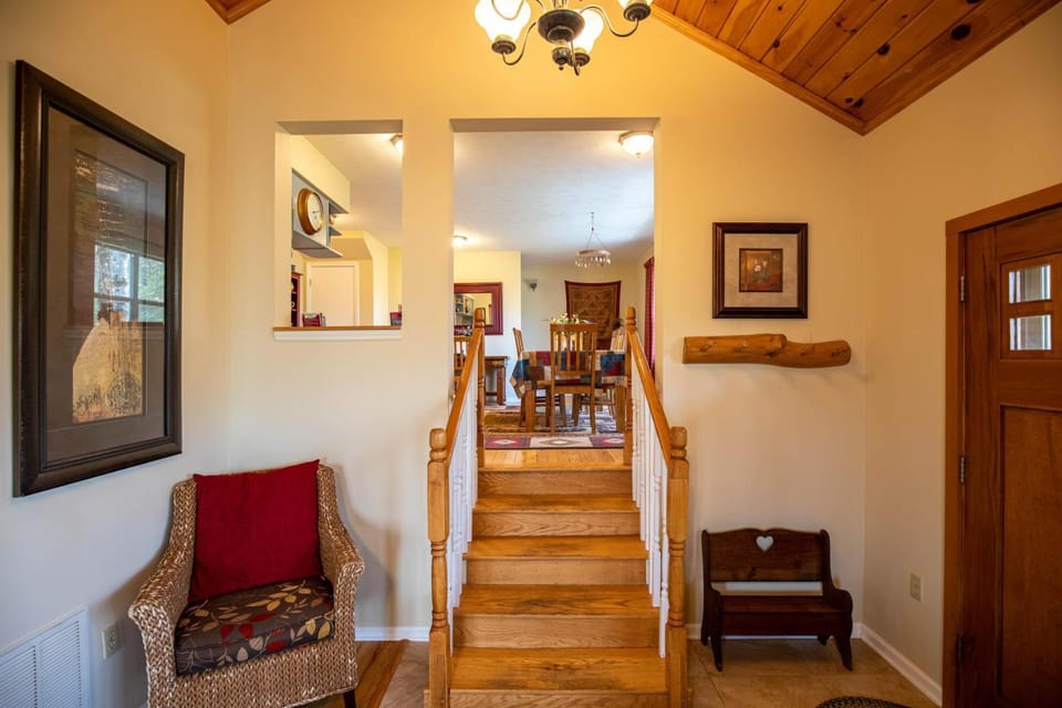 A Treetop Escape House in Watauga