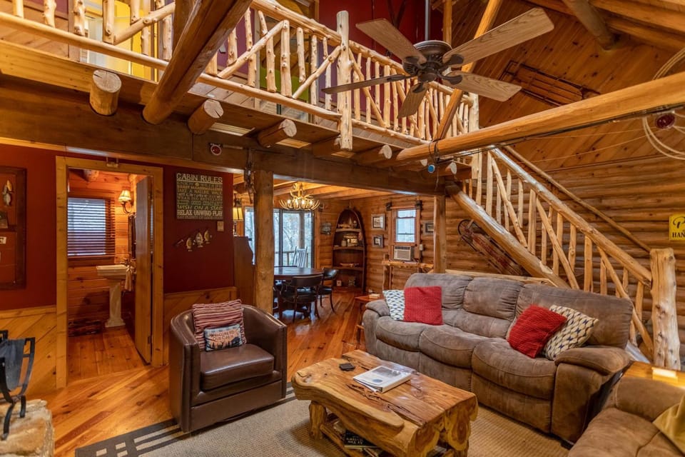 Draggin Fly House in Brushy Fork