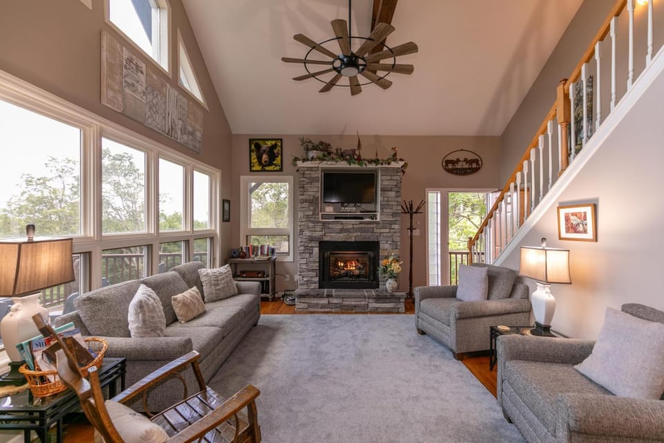 Misty Mountain Hideaway House in Watauga