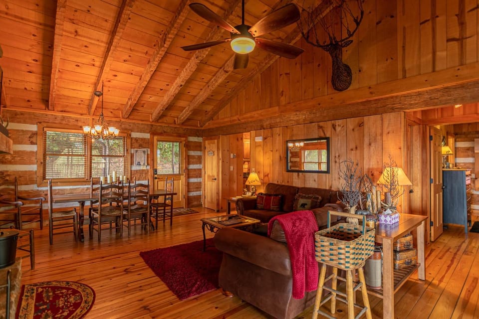 1 Million Dollar View House in Watauga